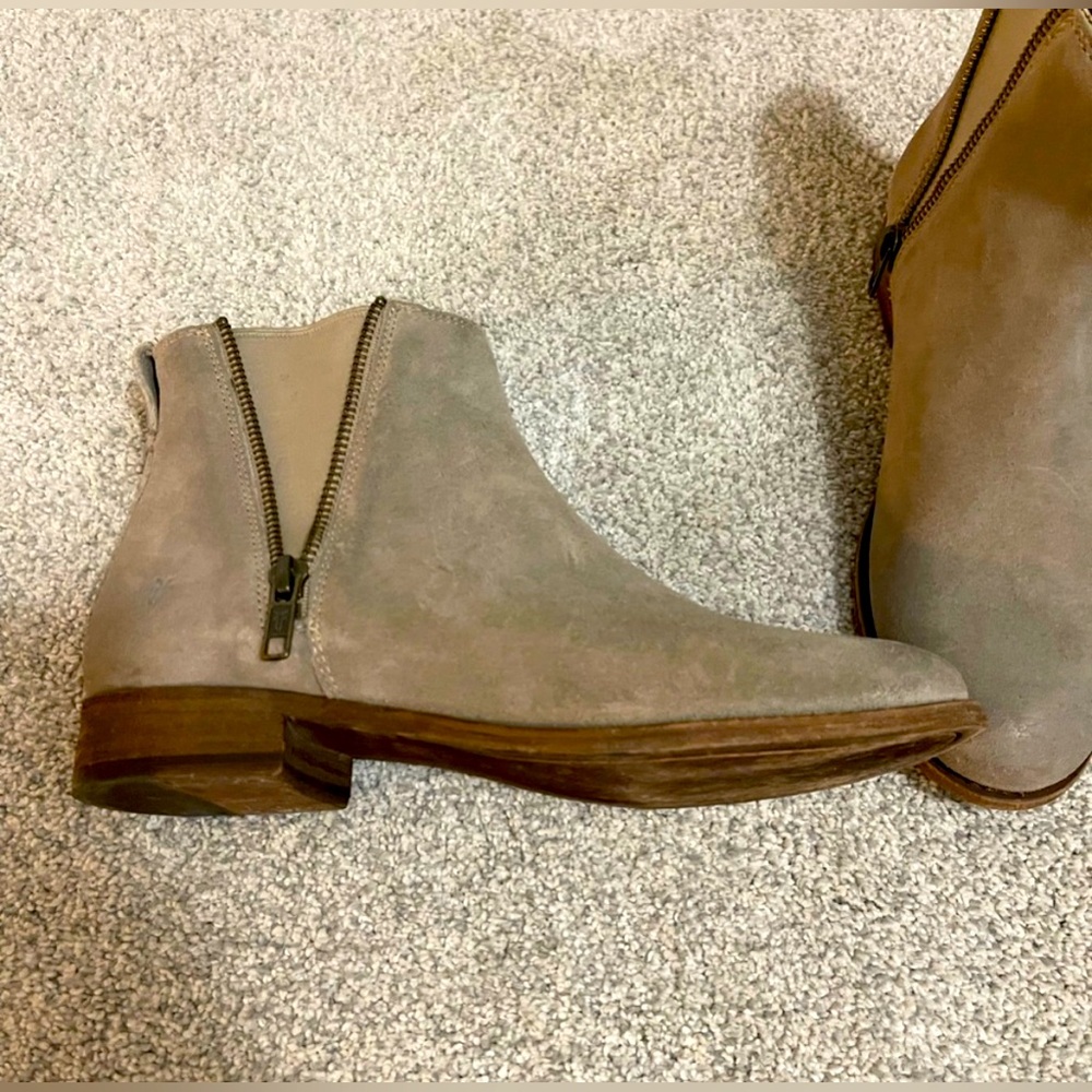 Frye tan suede booties